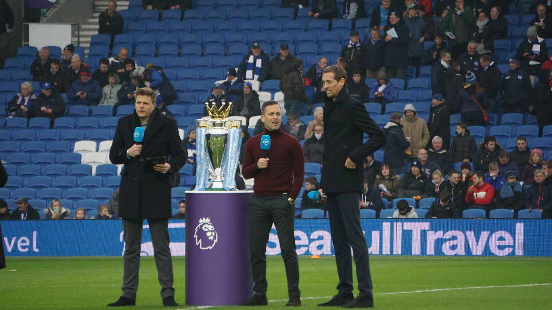 帕利尼亚与 帕利尼亚与