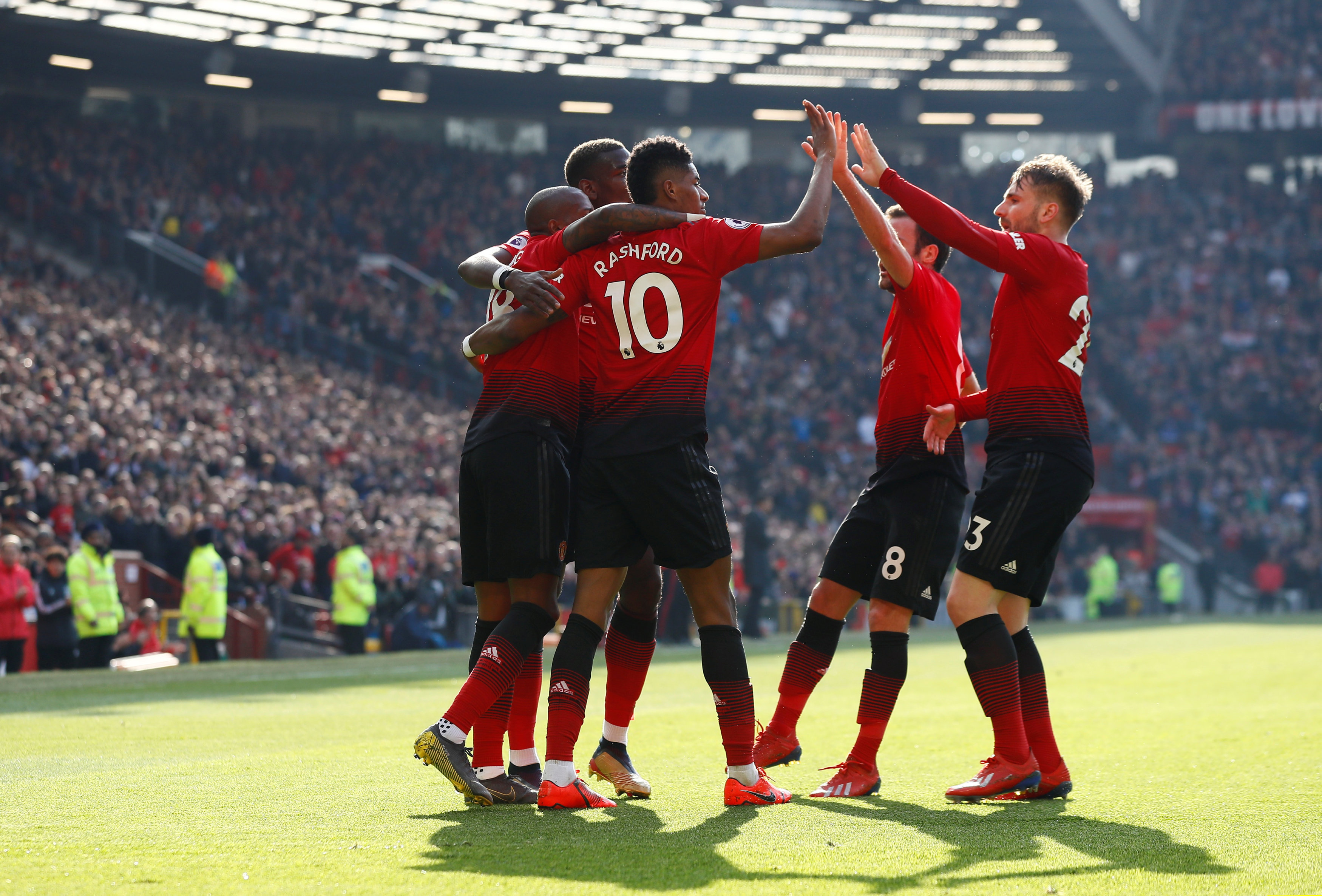 向于在防守 向于在防守